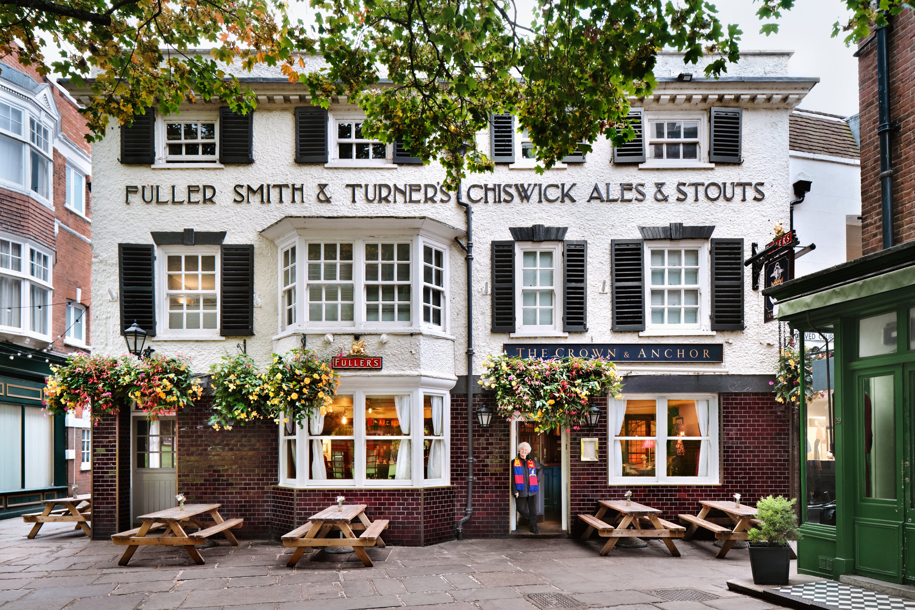 Fans Of Ted Lasso Can Stay At The Crown Anchor Pub For 11 Per Night Fans Of Ted Lasso Can Stay At The Crown Anchor Pub For 11 Per Night